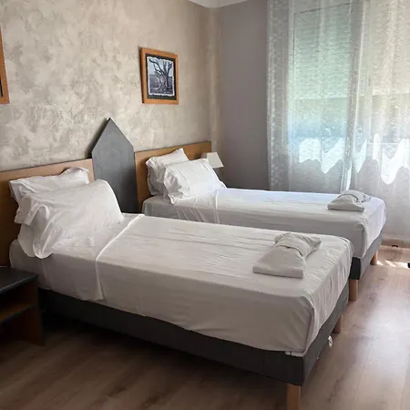 Regina 2*