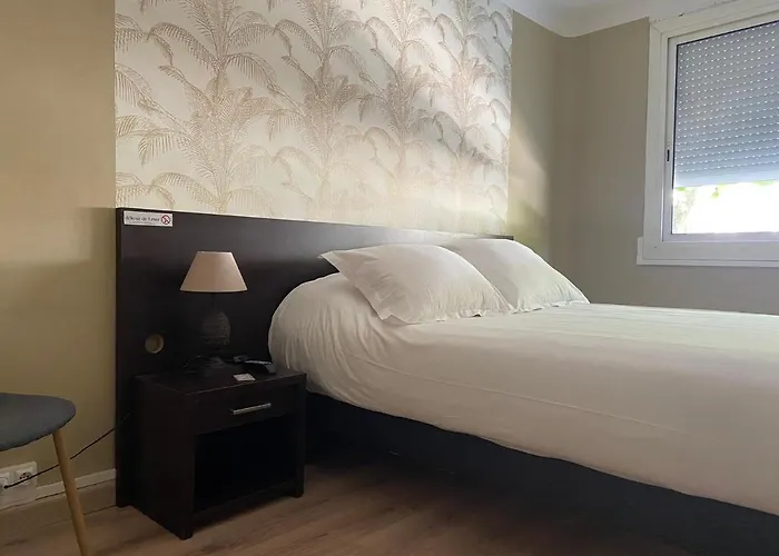 Regina Hotel 2*