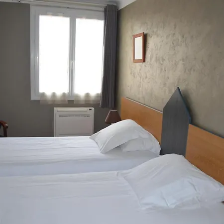 Regina Hotell 2*