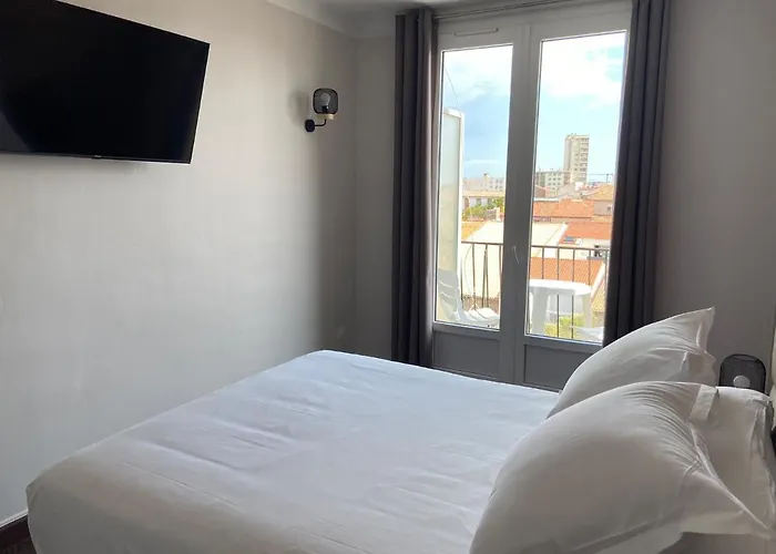 Regina Hotel