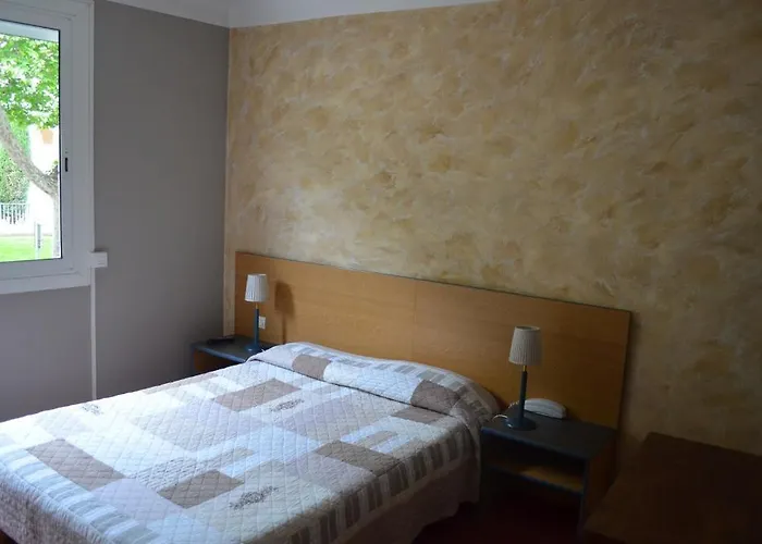 Regina Hotel 2*